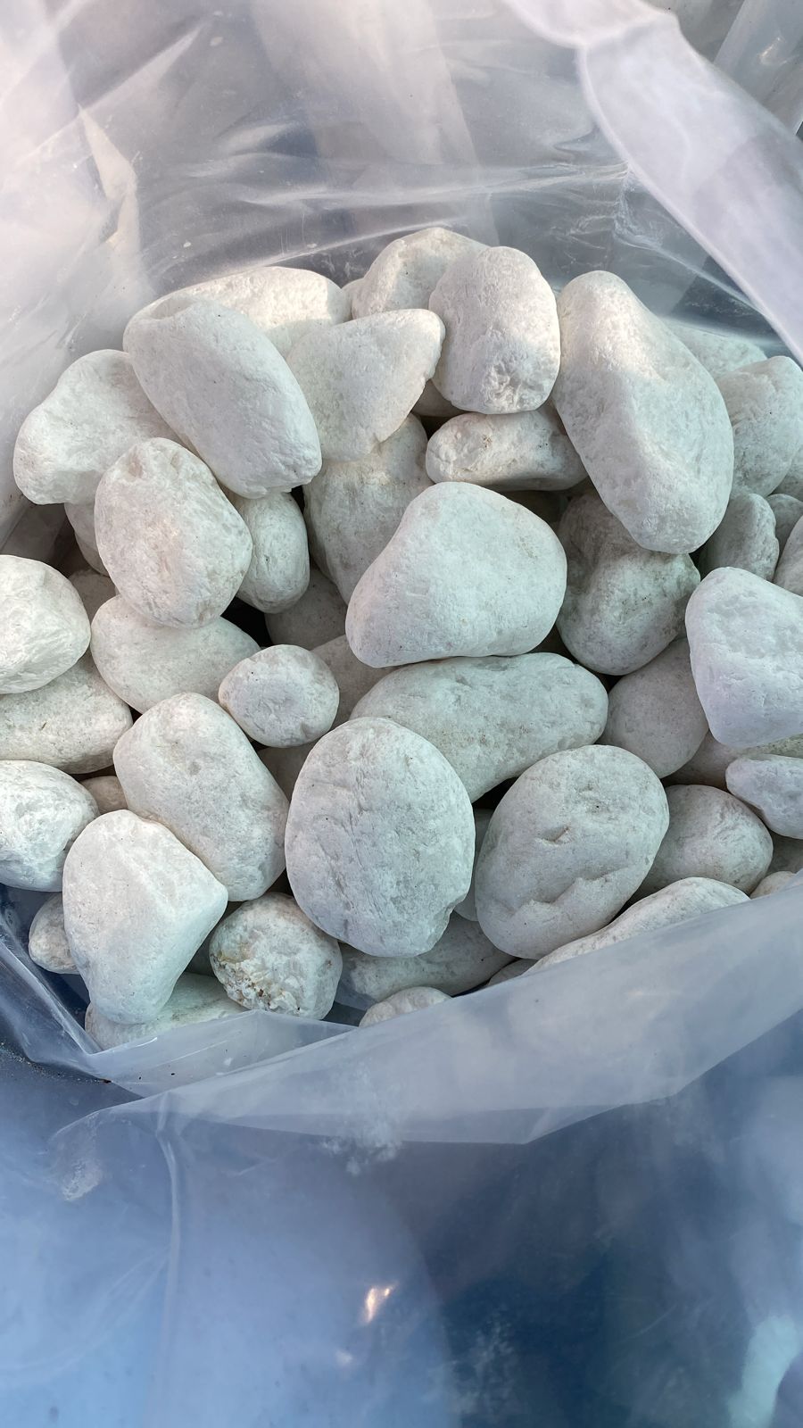 White pebbles stone 20kg bag